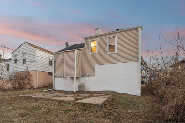 5044 Corby Street, Omaha, NE 68104