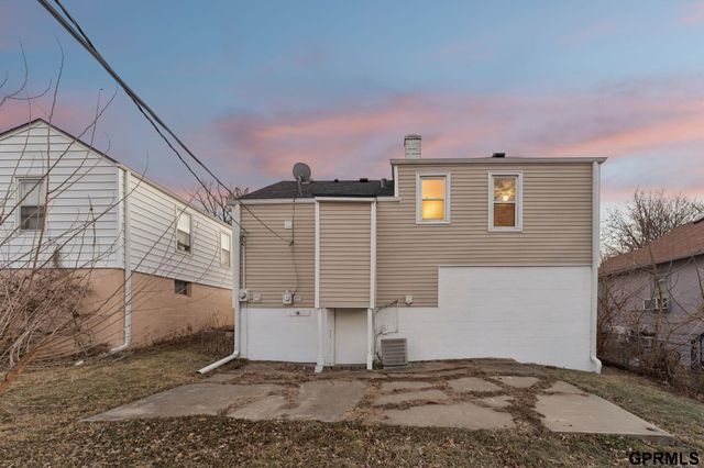 5044 Corby Street, Omaha, NE 68104