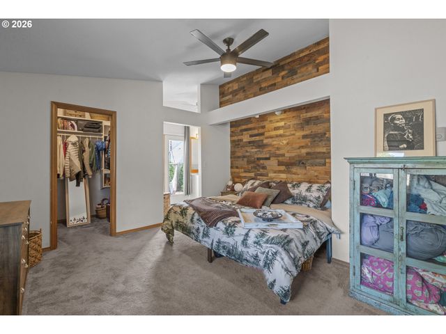 209 E NORTH St, Newberg, OR 97132