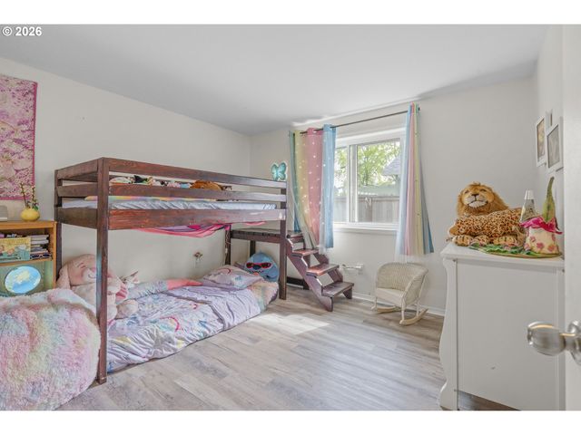 209 E NORTH St, Newberg, OR 97132