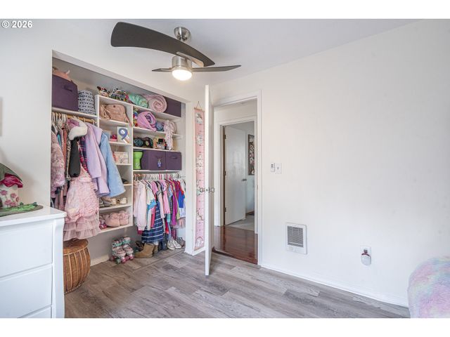 209 E NORTH St, Newberg, OR 97132