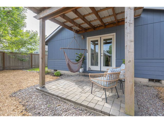 209 E NORTH St, Newberg, OR 97132