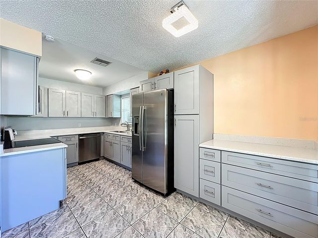 612 PALMETTO DRIVE, Mascotte, FL 34753