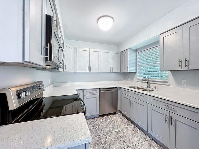 612 PALMETTO DRIVE, Mascotte, FL 34753