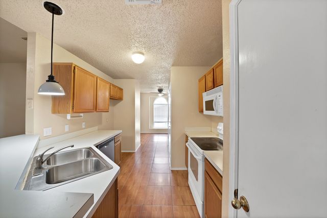 2820 Bent Brook Drive, Mesquite, TX 75181