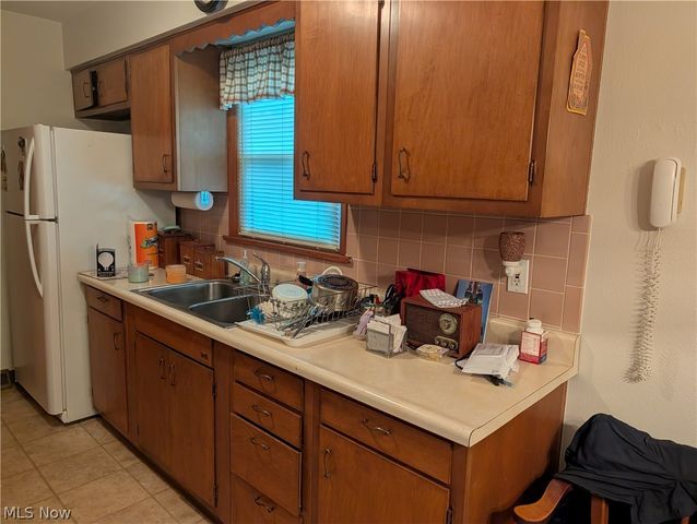 1124 W 37th Street, Lorain, OH 44052