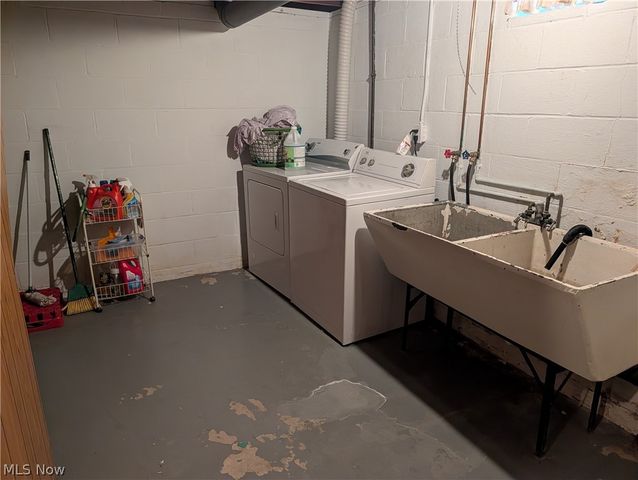 1124 W 37th Street, Lorain, OH 44052