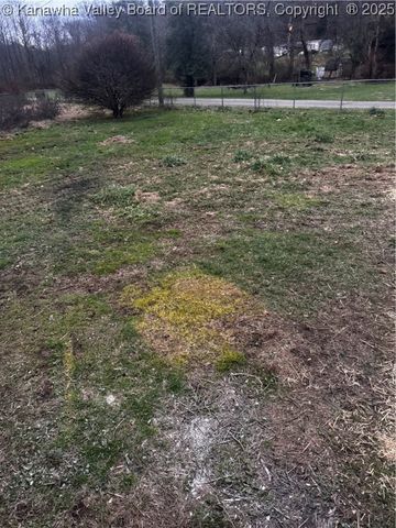 148 Frontier Street, Chapmanville, WV 25508