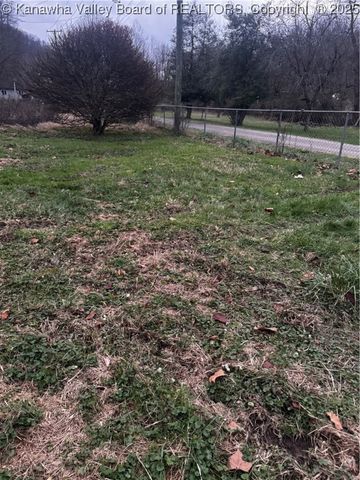 148 Frontier Street, Chapmanville, WV 25508