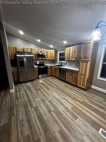 148 Frontier Street, Chapmanville, WV 25508