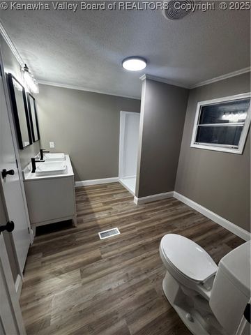 148 Frontier Street, Chapmanville, WV 25508