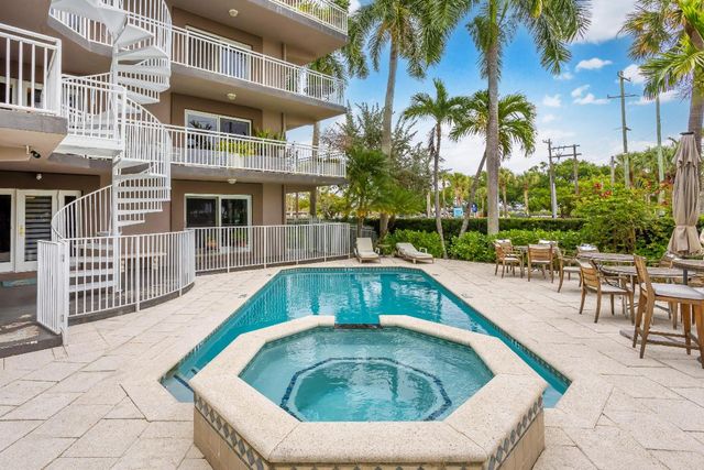 129 S Golfview Road 2, Lake Worth Beach, FL 33460