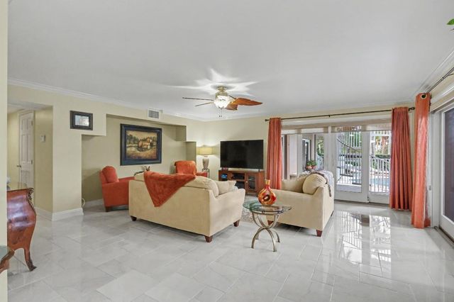129 S Golfview Road 2, Lake Worth Beach, FL 33460