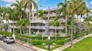 129 S Golfview Road 2, Lake Worth Beach, FL 33460