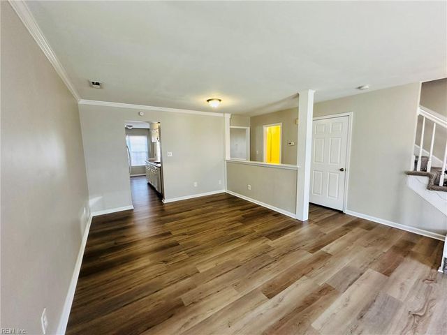 228 Windbrooke LN, Virginia Beach, VA 23462