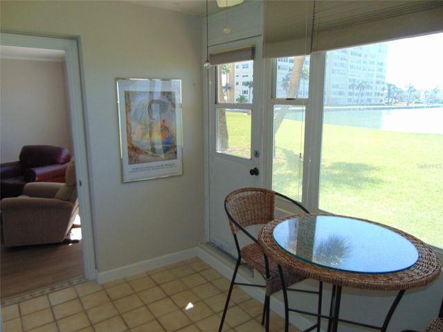 4775 COVE CIR CIRCLE N 104, St Petersburg, FL 33708