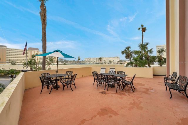 4775 COVE CIR CIRCLE N 104, St Petersburg, FL 33708