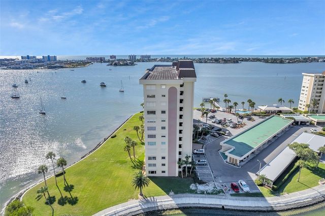 4775 COVE CIR CIRCLE N 104, St Petersburg, FL 33708