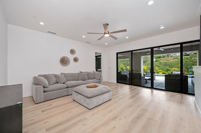 3950 Errante Dr, El Dorado Hills, CA 95762