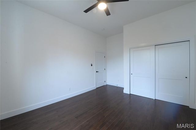 3184 Oak Hill Avenue, St Louis, MO 63116