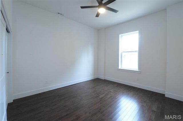 3184 Oak Hill Avenue, St Louis, MO 63116