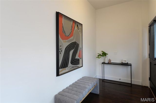 3184 Oak Hill Avenue, St Louis, MO 63116