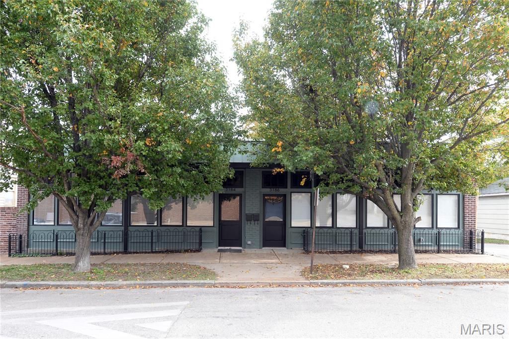 3184 Oak Hill Avenue, St Louis, MO 63116