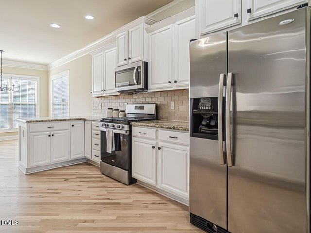 4132 Field Oak Drive, Wake Forest, NC 27587