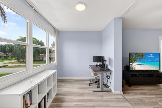 9 Willowbrook Lane 208, Delray Beach, FL 33446