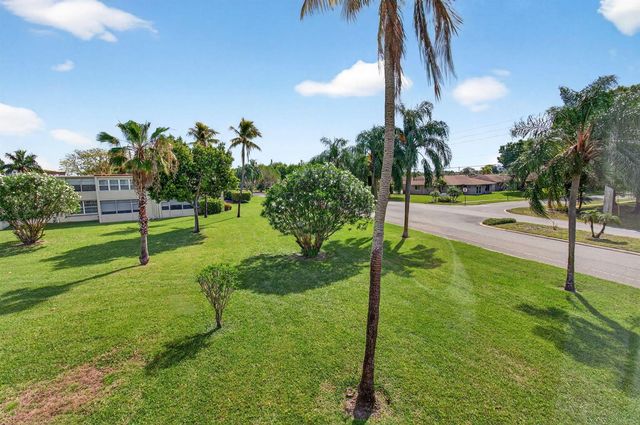 9 Willowbrook Lane 208, Delray Beach, FL 33446
