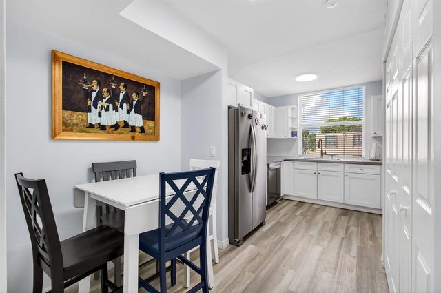 9 Willowbrook Lane 208, Delray Beach, FL 33446