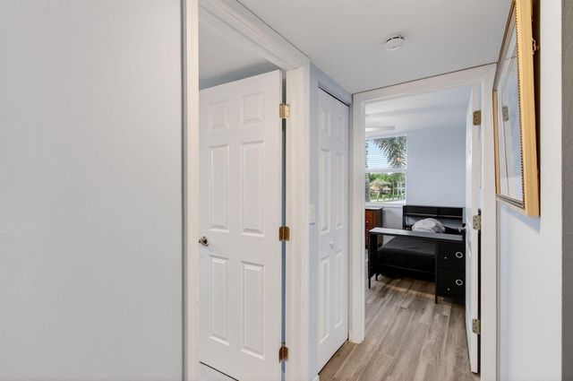 9 Willowbrook Lane 208, Delray Beach, FL 33446