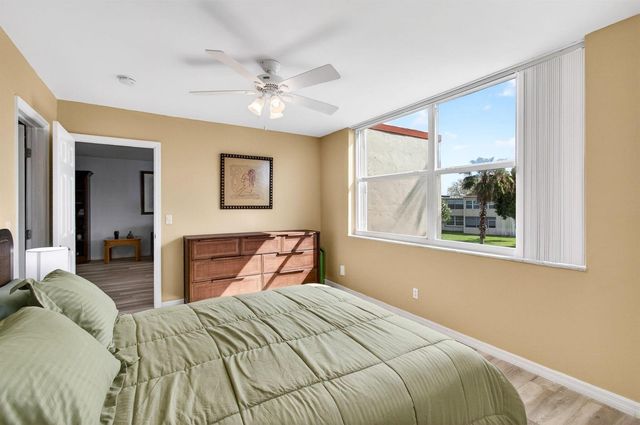 9 Willowbrook Lane 208, Delray Beach, FL 33446