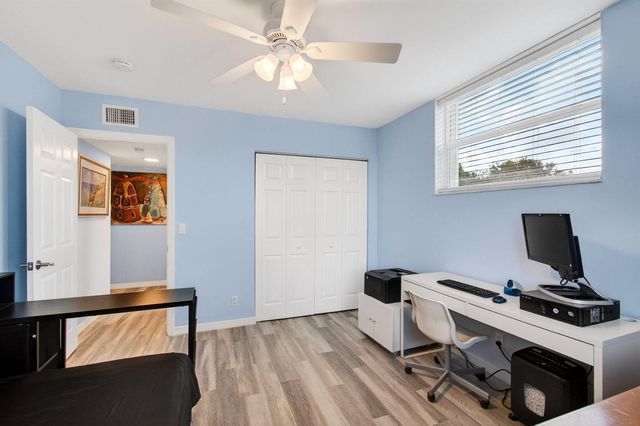 9 Willowbrook Lane 208, Delray Beach, FL 33446