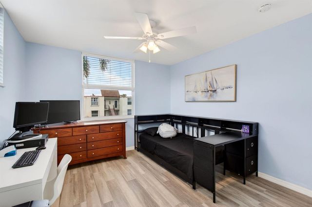 9 Willowbrook Lane 208, Delray Beach, FL 33446