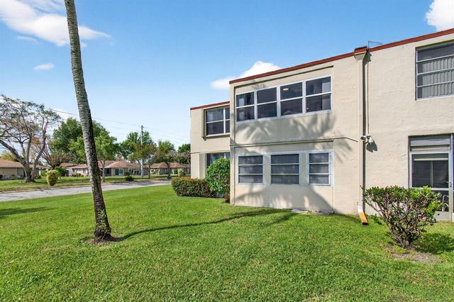 9 Willowbrook Lane 208, Delray Beach, FL 33446