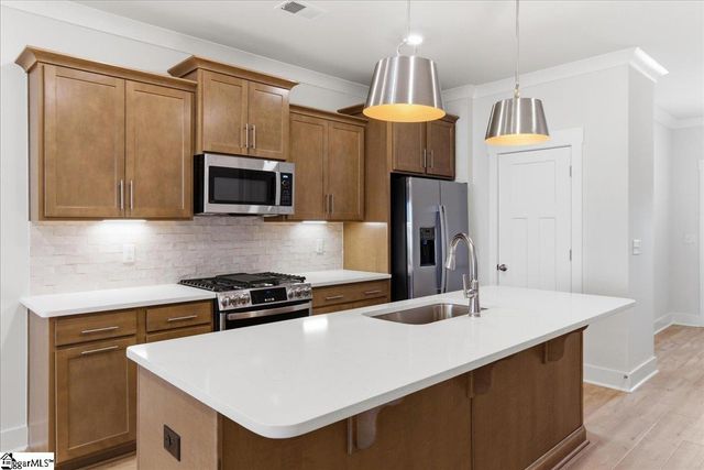 5 Thurlow Court, Greenville, SC 29615