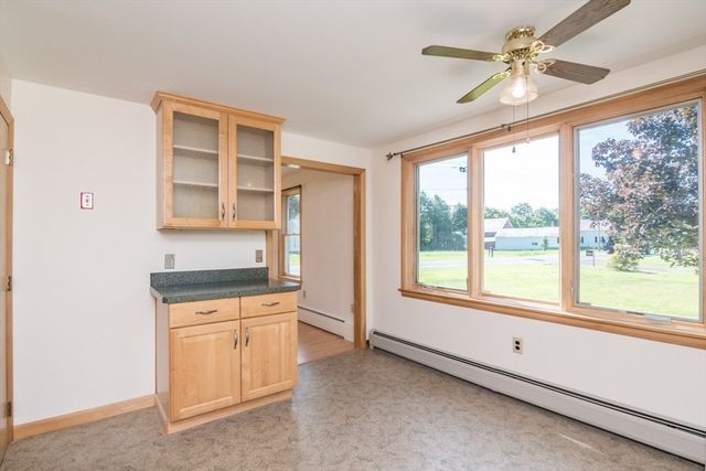 71 West St, Hatfield, MA 01088