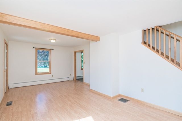71 West St, Hatfield, MA 01088