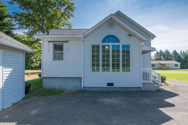 71 West St, Hatfield, MA 01088