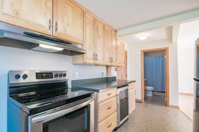 71 West St, Hatfield, MA 01088