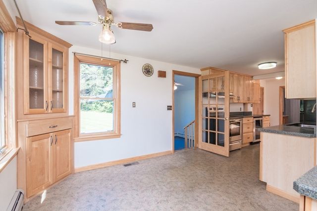 71 West St, Hatfield, MA 01088