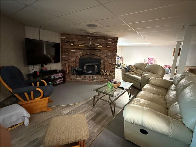 41759 W 88th Street, Richmond, MO 64085