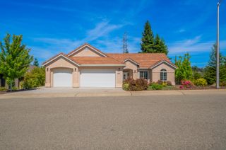 1005 Albion Avenue, Redding, CA 96003