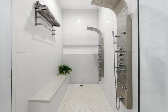 20107 Continental DR A, Lago Vista, TX 78645