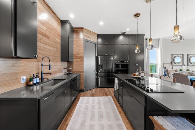 20107 Continental DR A, Lago Vista, TX 78645