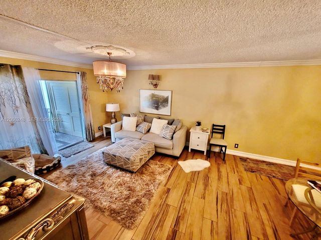 610 NW 13th Street 11, Boca Raton, FL 33486