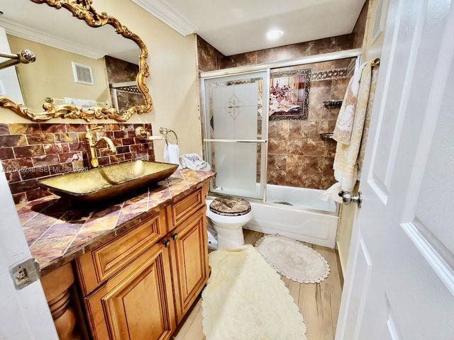 610 NW 13th Street 11, Boca Raton, FL 33486