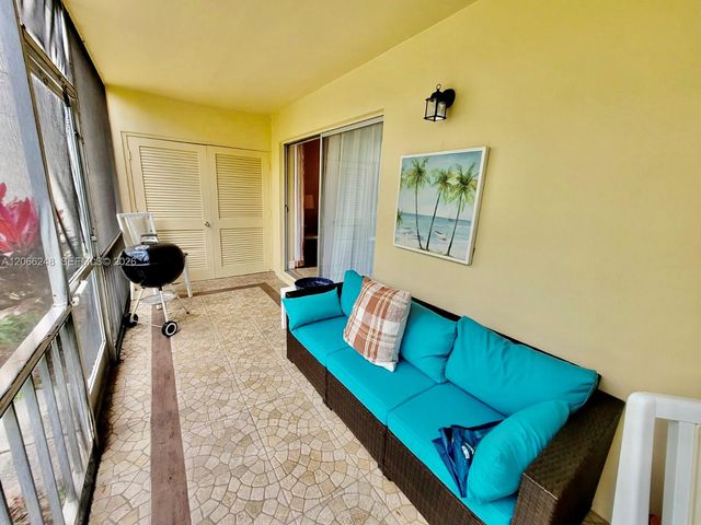 610 NW 13th Street 11, Boca Raton, FL 33486