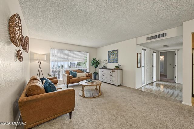 974 N Camino Las Solanas, Tucson, AZ 85710